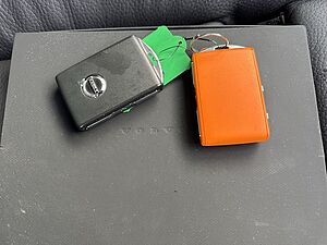 Volvo  Plus Bright