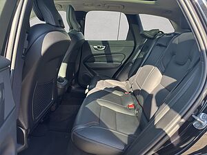Volvo  Plus Dark