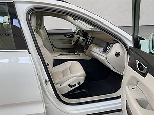 Volvo  Momentum Pro