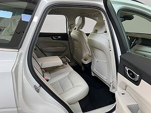 Volvo  Momentum Pro