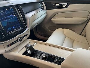 Volvo  Momentum Pro