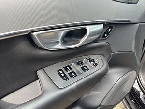 Volvo  Plus Bright