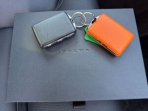 Volvo  Plus Bright