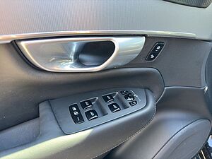 Volvo  Plus Bright