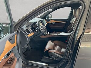 Volvo  Momentum Pro