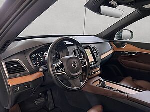 Volvo  Momentum Pro