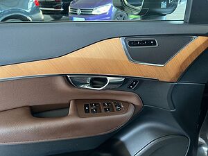 Volvo  Momentum Pro