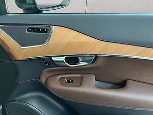Volvo  Momentum Pro