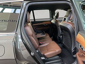 Volvo  Momentum Pro