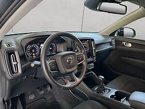 Volvo  Momentum Core