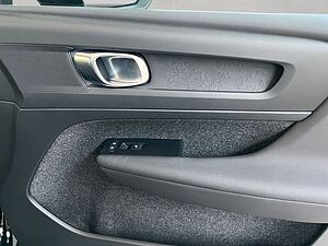 Volvo  Momentum Core