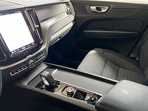 Volvo  Momentum Pro
