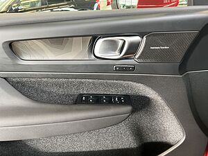 Volvo  Ultimate Bright