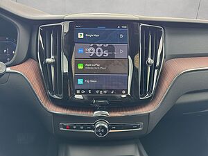 Volvo  Plus Dark