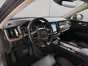 Volvo  Momentum Pro