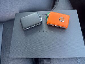 Volvo  Plus Bright