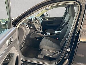 Volvo  Momentum Core