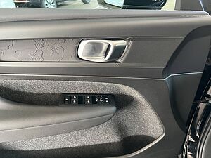 Volvo  Momentum Core