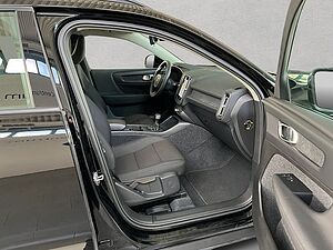 Volvo  Momentum Core