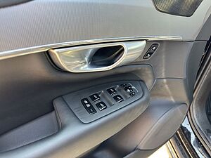 Volvo  Plus Bright
