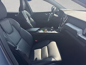 Volvo  Momentum Pro