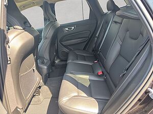 Volvo  Plus Dark