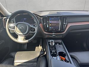 Volvo  Plus Dark