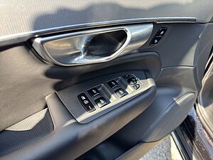 Volvo  Plus Bright