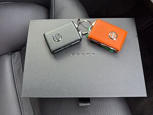 Volvo  Plus Bright