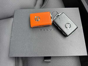Volvo  Plus Bright