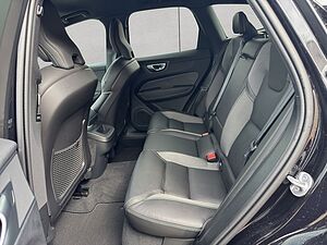 Volvo  Plus Dark
