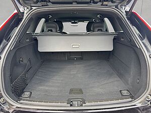 Volvo  Plus Dark
