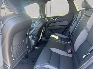 Volvo  Plus Dark