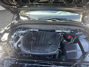 Volvo  Plus Dark