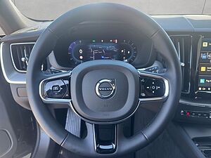 Volvo  Plus Dark