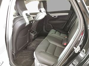 Volvo  B5 D AWD  AHK Standheizg MY24