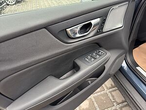 Volvo  B5 B AWD  Stdhzg * Pano