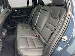 Volvo  B5 B AWD   Pano * Stdhzg