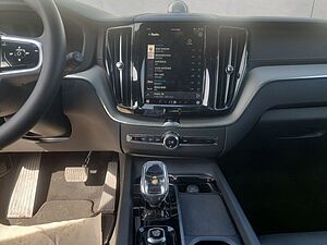 Volvo  B5 B AWD  Stdhzg * Pano