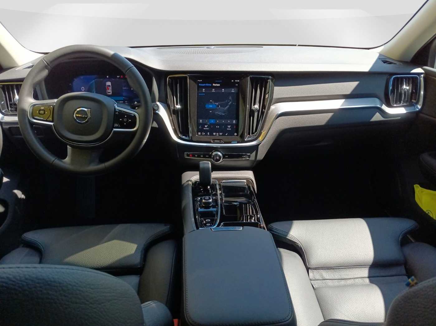 Volvo  T6 Twin Engine AWD Plus Dark Cam/LED/Navi