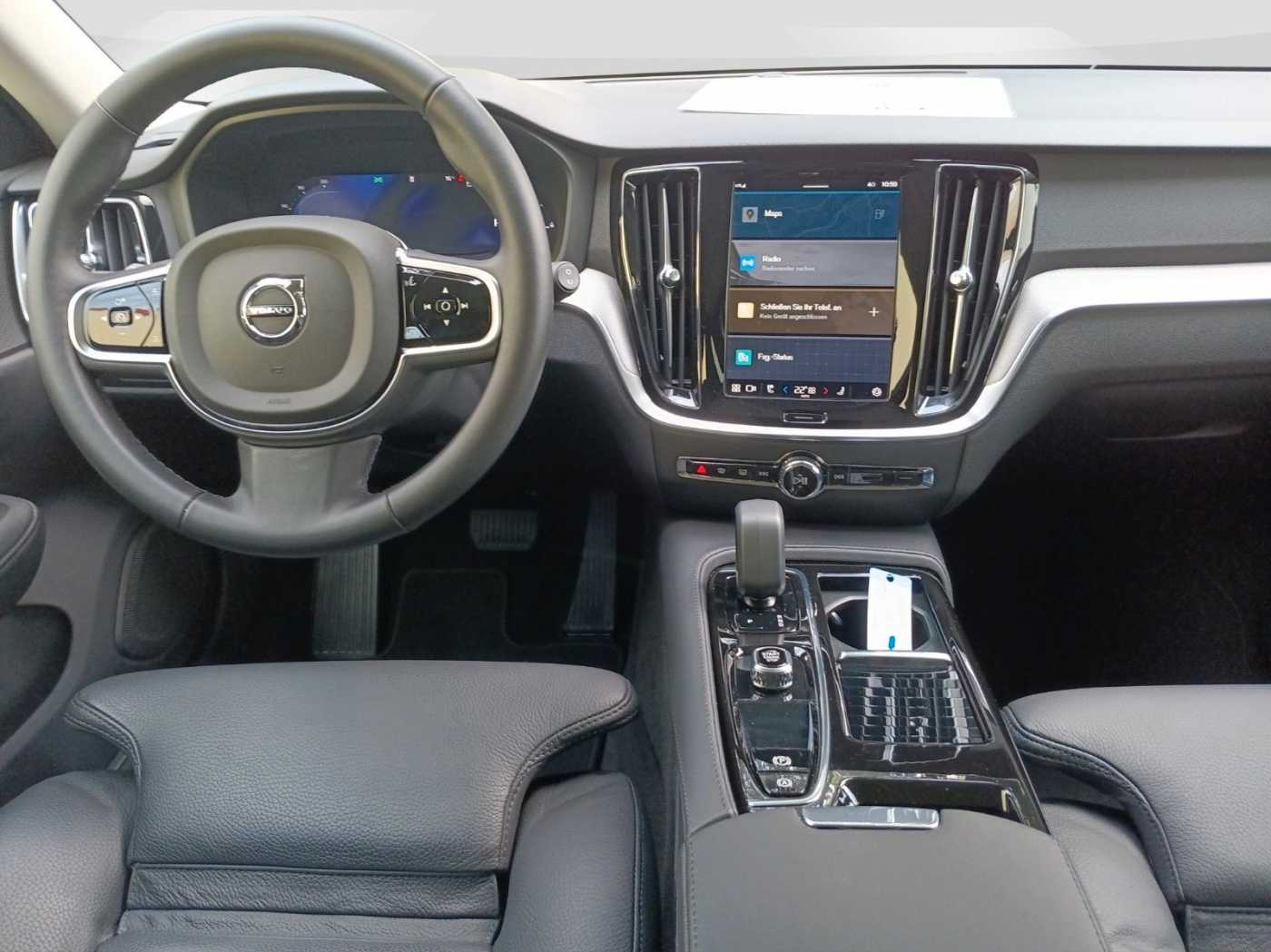Volvo  T6 Plus Dark Recharge Cam/Navi/Standhzg.