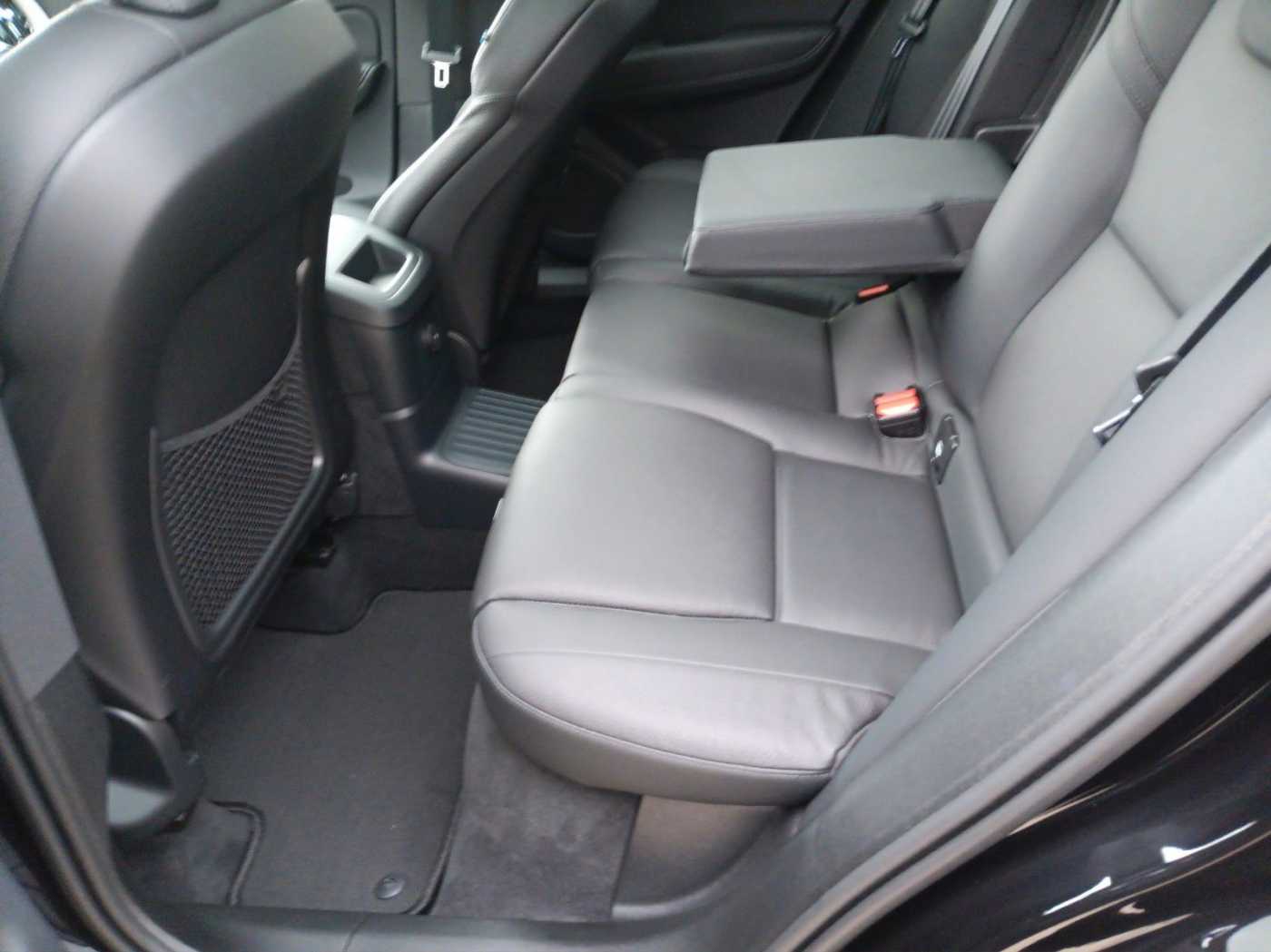 Volvo  T8 AWD Plus Dark 360°/Pano/Frontsch. heizb.