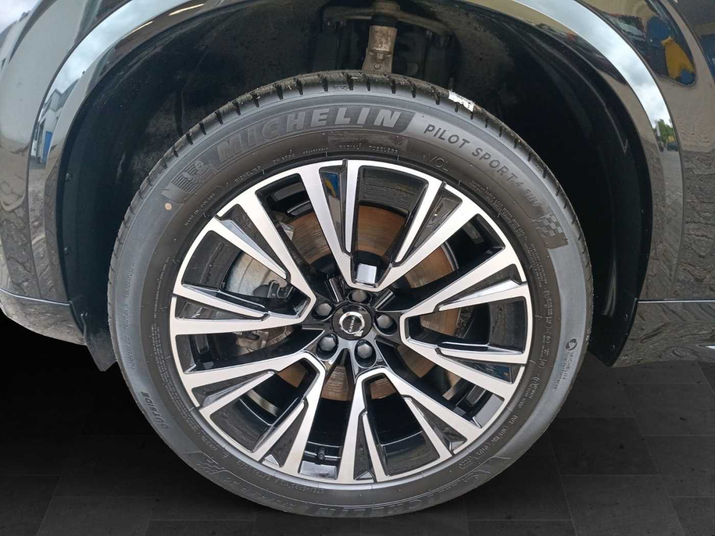 Volvo  T8 AWD Ultra Bright Pano/Head-up/Cam