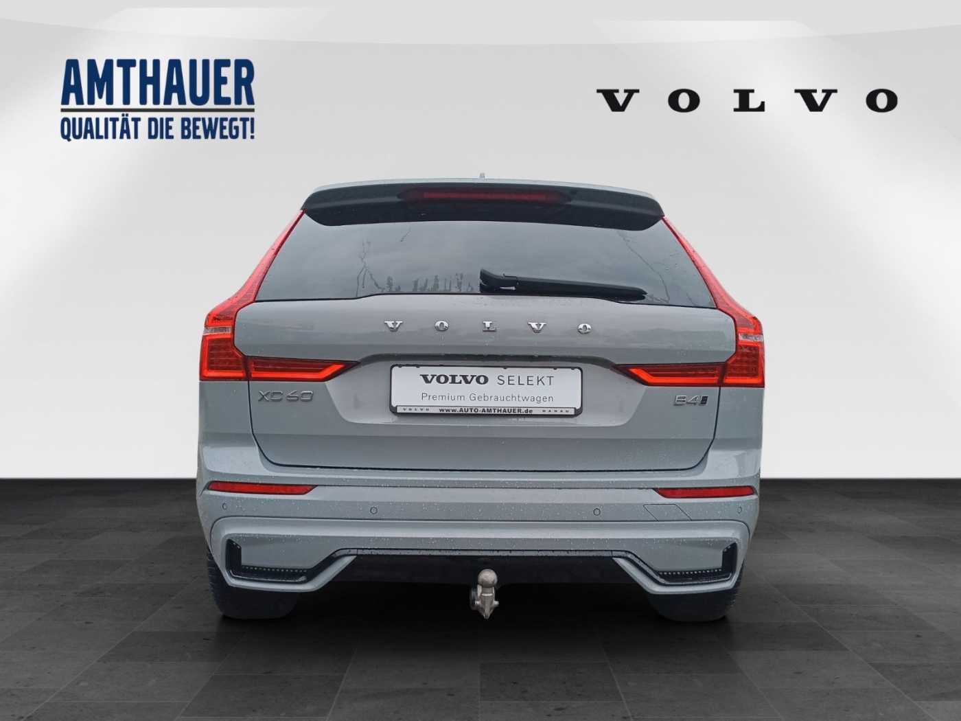 Volvo  B4 AWD Plus Dark 360°/AHK/H&K
