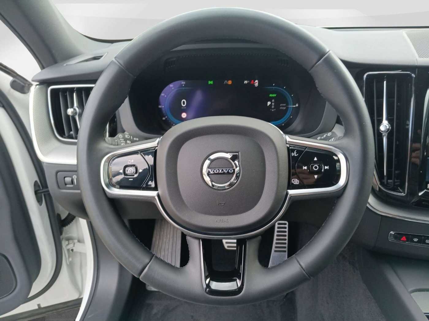 Volvo  T6 Recharge R-Design AWD 360°/Pano/Four-C