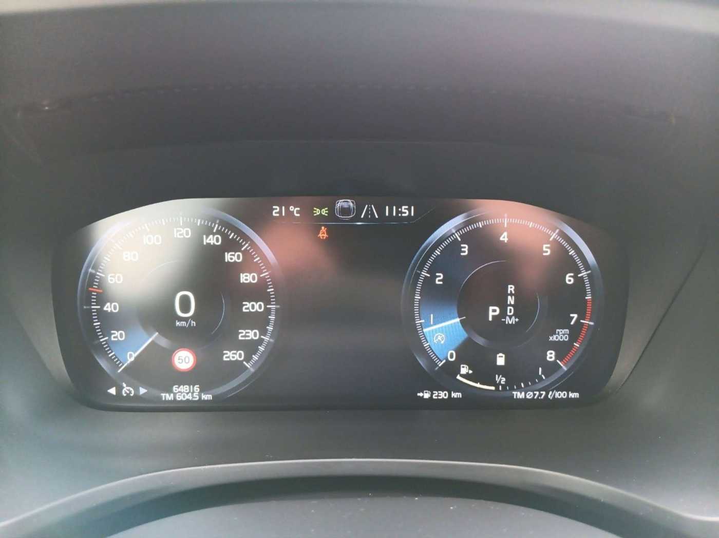 Volvo  B3 Momentum Core Navi/Frontsch. heiz. /PDC