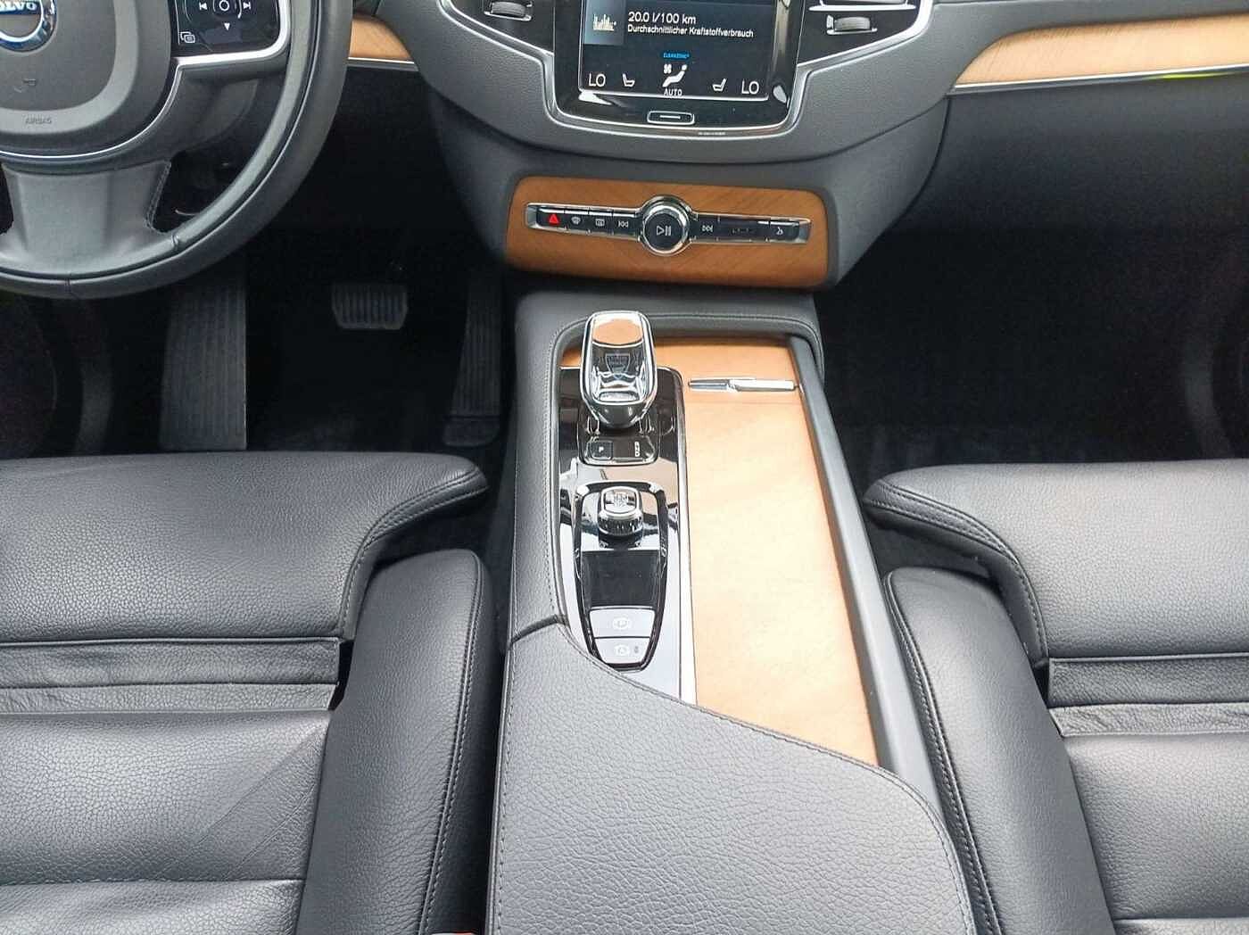 Volvo  T8 AWD Plus Bright 360°/Pano/Alarmanlage