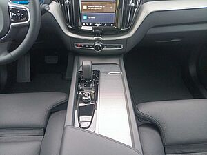 Volvo  T8 AWD Plus Dark 360°/Pano/Frontsch. heizb.
