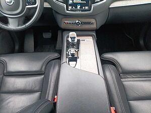 Volvo  B6 AWD Inscrip Gepanzert Armoured  NIJ-IIIA
