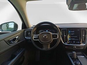 Volvo  B4 Momentum Pro Cam/Navi/Memory